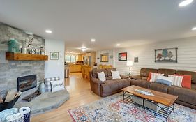 Sugar Mountain Condo With Aandc - Walk To Ski And Golf!